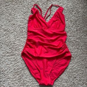 NWOT One Piece Tummy Control Cupshe Swimsuit
